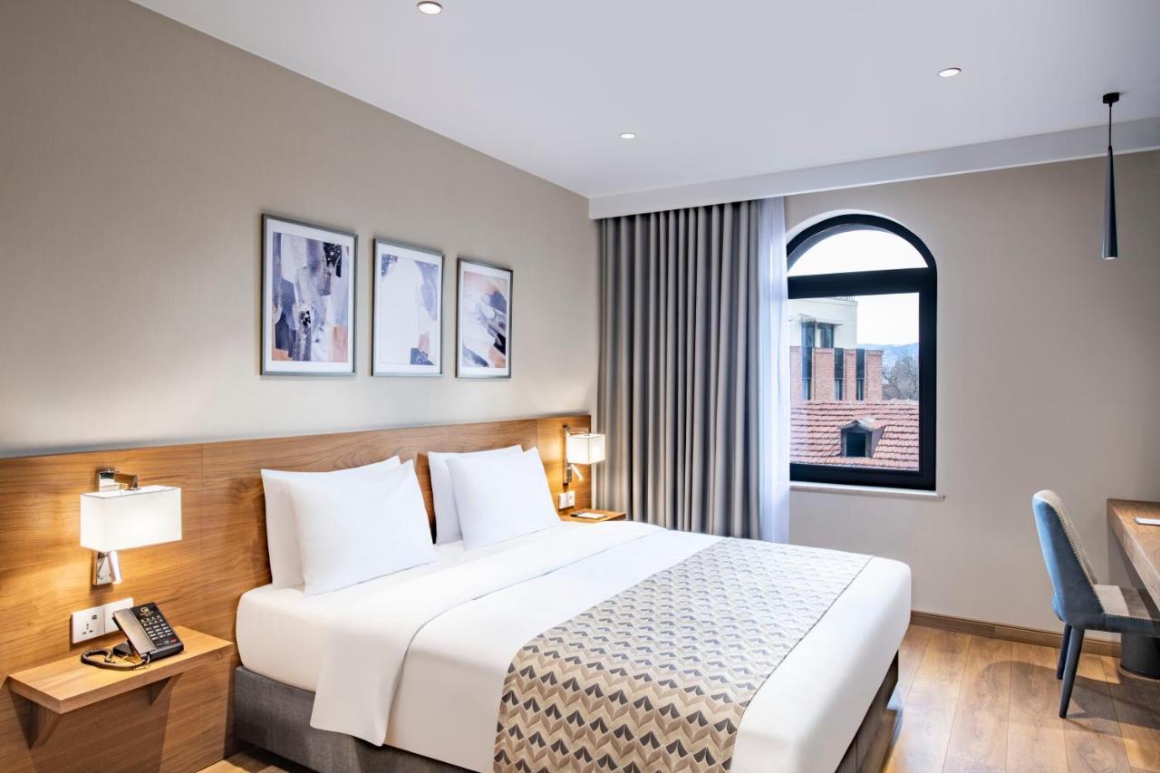 Clocks Hotel Τυφλίδα Εξωτερικό φωτογραφία