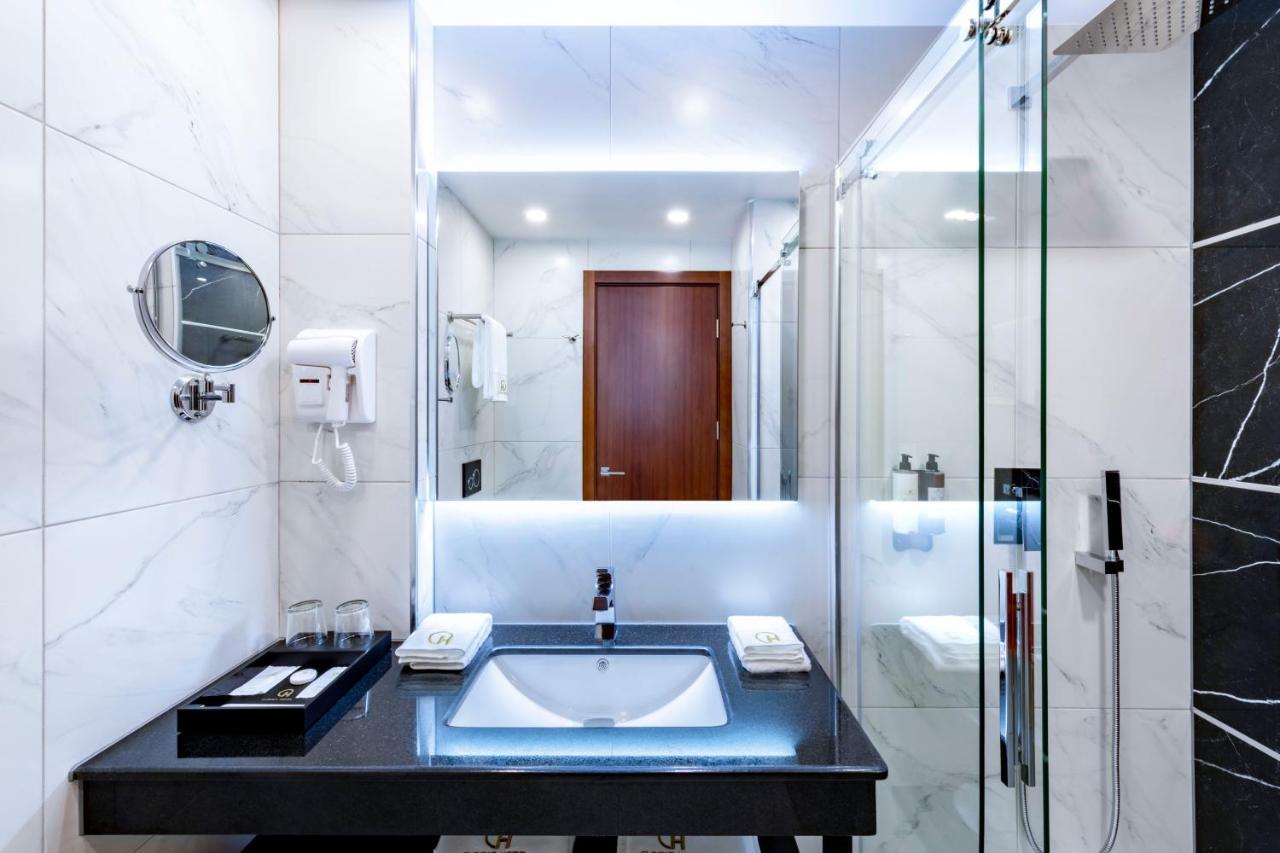 Clocks Hotel Τυφλίδα Εξωτερικό φωτογραφία
