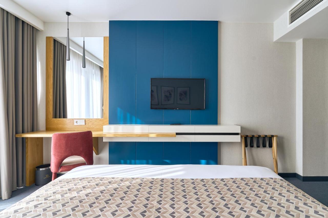 Clocks Hotel Τυφλίδα Εξωτερικό φωτογραφία